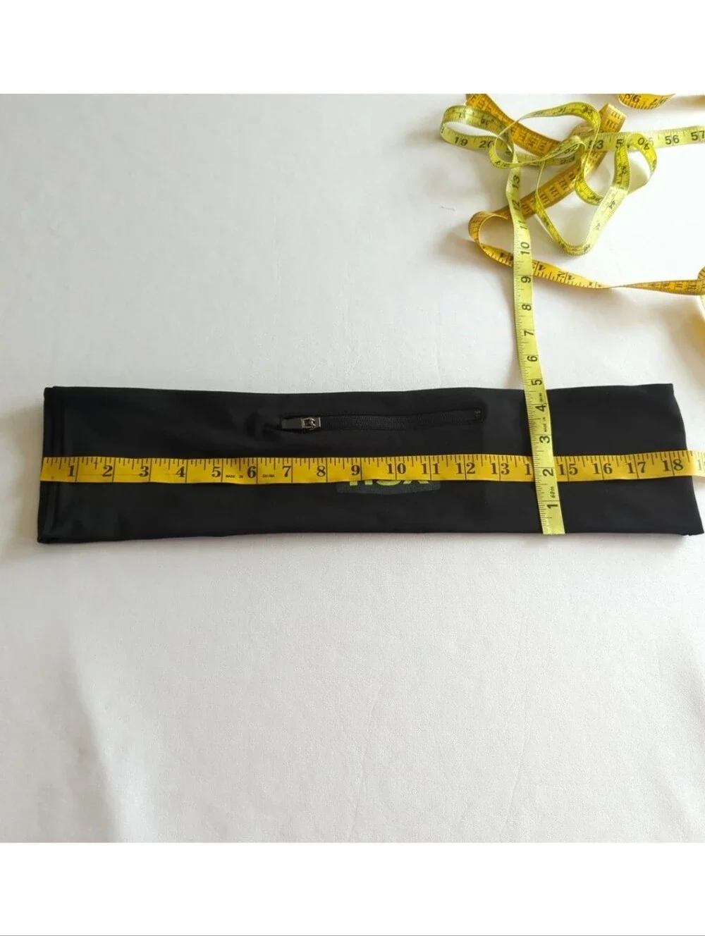 HSX Black Stretchy Sports Sports Belt w 3 Zip Pockets